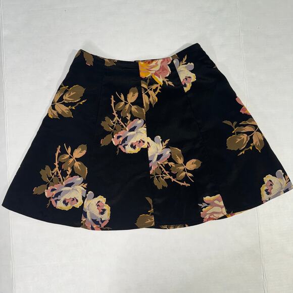Vintage 90s Floral Mini Skirt XS Dark romantic Grunge Whimisgoth Indie Boho - Picture 1 of 11